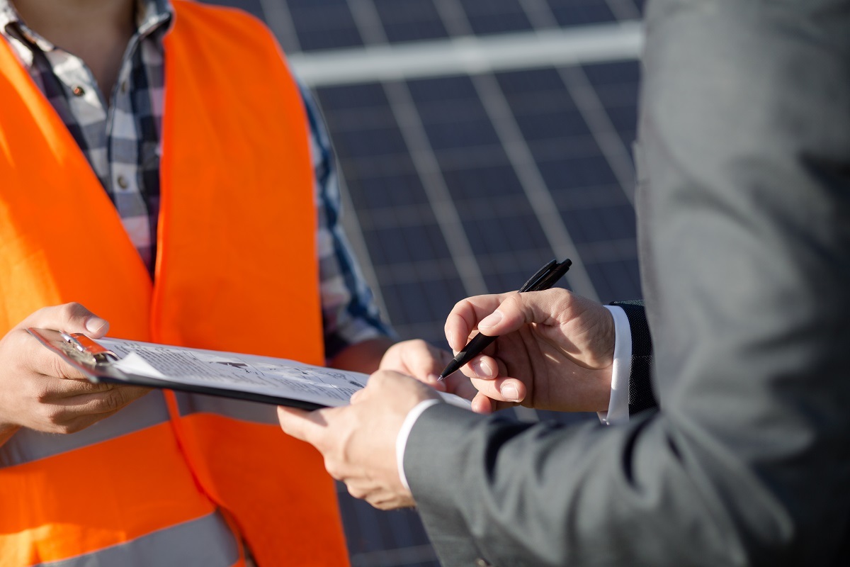 Read more about the article Como vender energia fotovoltaica? 2 segredos!